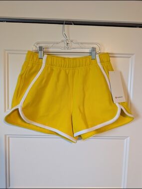 lululemon athletica Women’s Yellow Scuba Shorts with White Trim